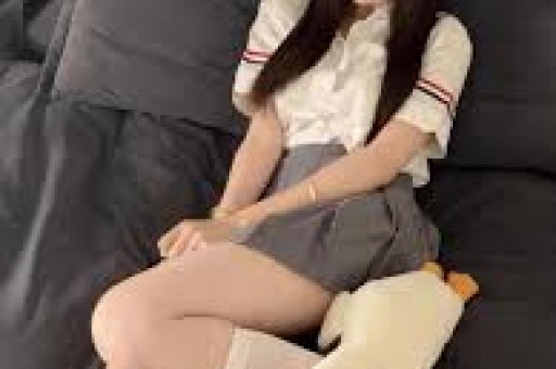 输麻了！王雨馨再撕张艺上不止抢男人当年争干爹的瓜更劲爆